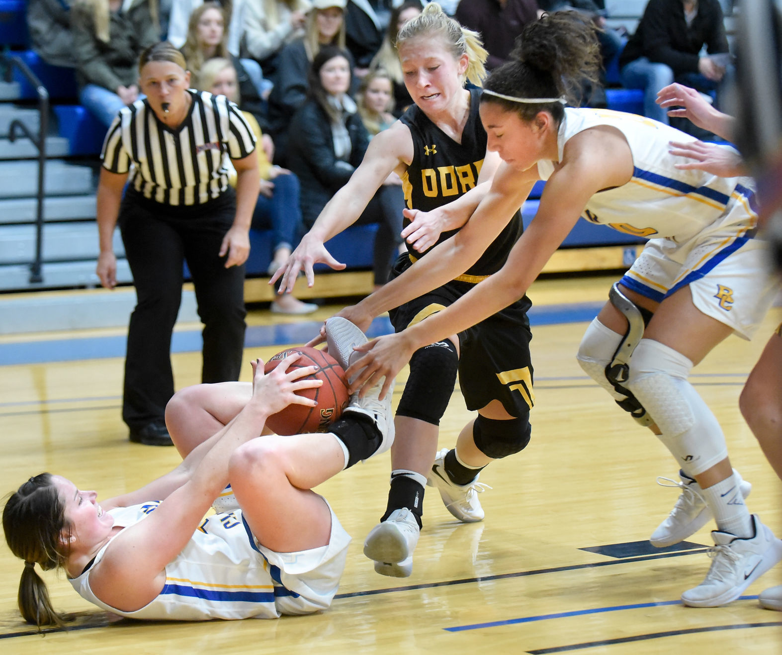 Basketball Dordt at Briar Cliff